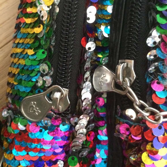 JUSTICE MINI BACKPACK RAINBOW FLIP SEQUINS SNAP CHAT SHIMMERING SUPER CUTE!!! - Picture 5 of 8